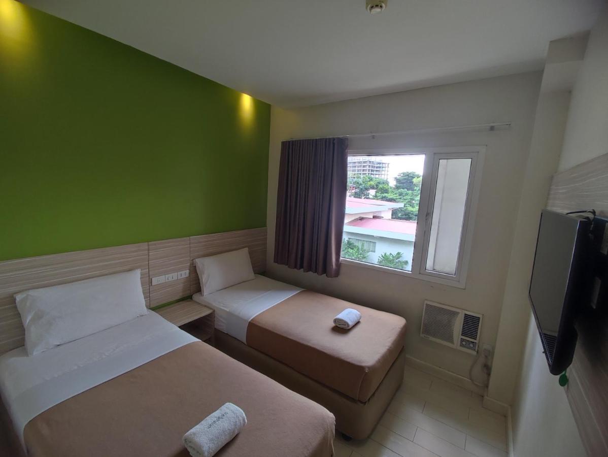 Westpoint Hotel Cebu Exterior foto