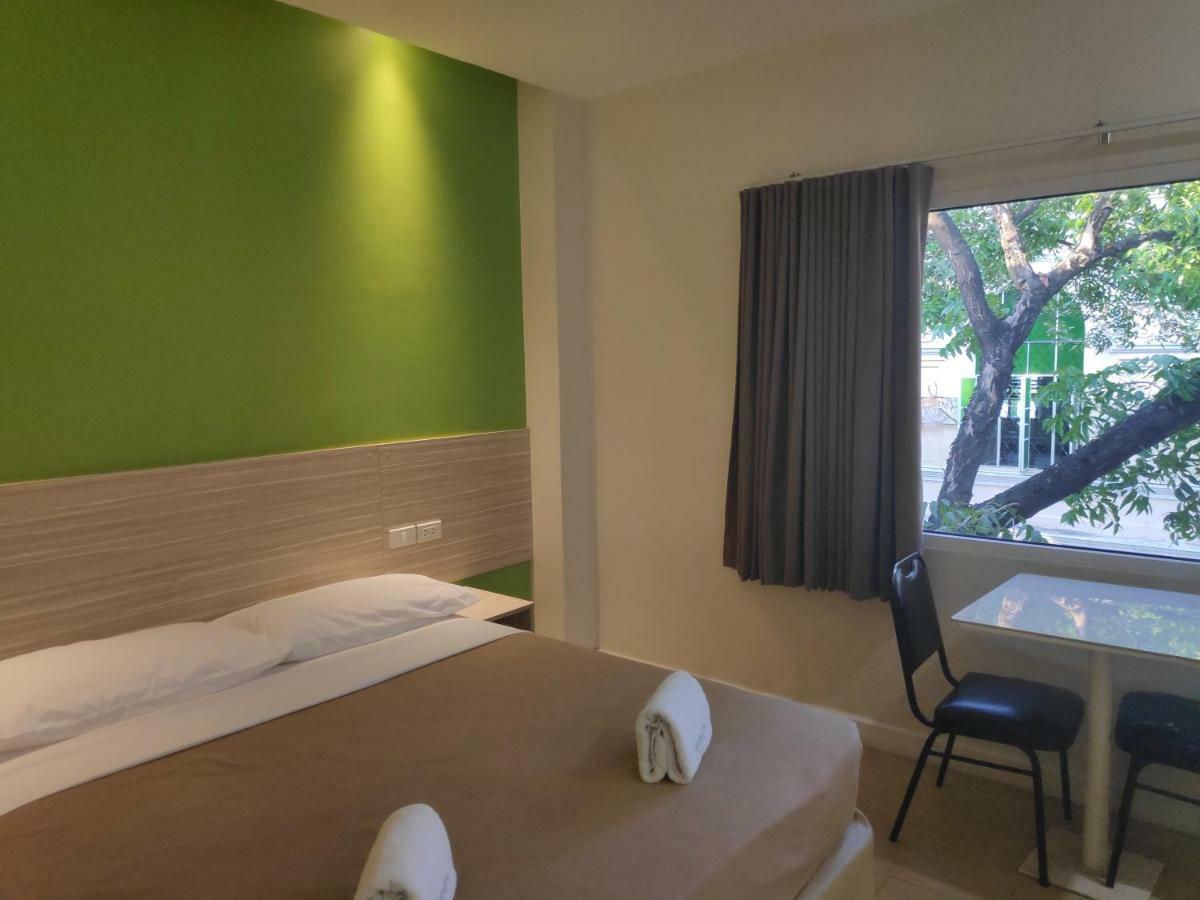 Westpoint Hotel Cebu Exterior foto
